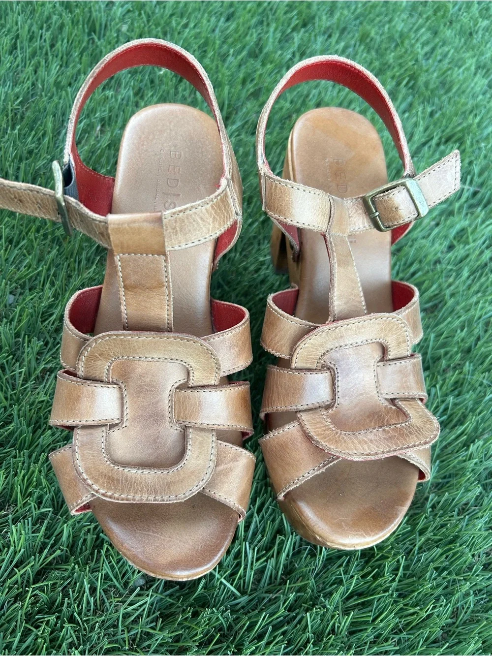 The Peyette Women’s Tan Leather Platform Sandals